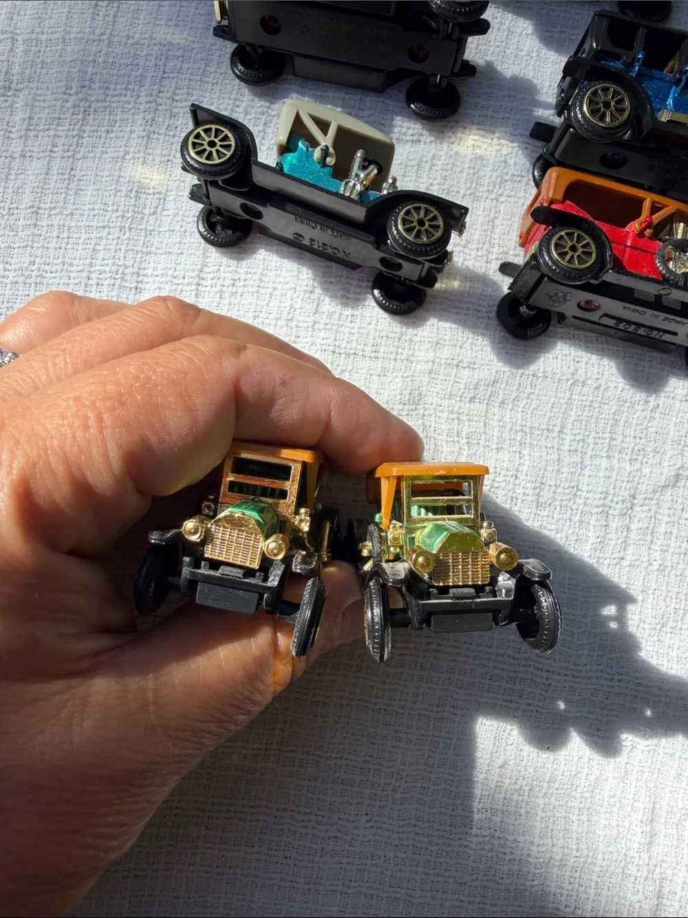 Vntg Mini Diecast Cars Ford.bundle of 7 cars.